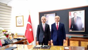 Bakan Uraloğlu Başkan Sami Er'le bir araya geldi