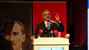 Bakan Uraloğlu: "Türkiye'mizi geleceğe taşıyacak hizmetleri hayata geçirdik"