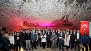 'Ağrı Dağı Solunum Zirvesi' Tuzluca Tuz Terapi Merkezi'nde gerçekleştirildi