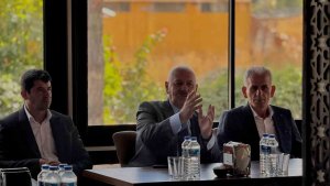 Bayram, muhtarlarla buluştu