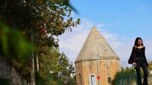 4 büyük deprem gören 5 bin yıllık tarihi mahalle dimdik ayakta