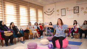 Erzincan'da Gebe Okulu eğitimleri ile anneler bilgilendiriliyor