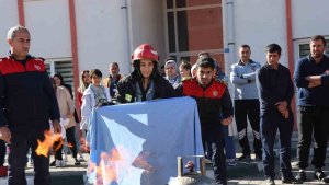 Bingöl'de hastane personeline yangın eğitimi