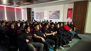 "Sadık Ahmet" filmi Erzincan'da gençlerle buluştu