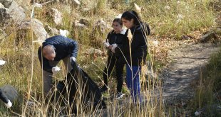 Doğaseverler Nemrut Kalderası'nda çevre temizliği yaptı