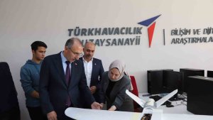 Rektör Göktaş: "TUSAŞ ülkemizin güvenliği için çok önemli projeleri gerçekleştiriyor, onlarla gurur duyuyoruz"