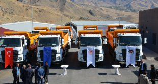 Hakkari'de temizlik işlerinde kullanılacak 37 araç hizmete alındı