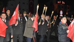 Kars'ta Cumhuriyet yürüyüşü yapıldı