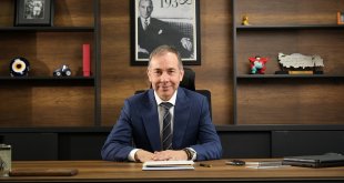 TürkTraktör çevreci traktörlerini ve tarım robotunu Adana Tarım Fuarı'nda sergiledi