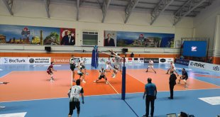 Voleybol: SMS Grup Efeler Ligi