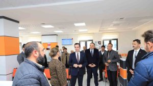 Bitlis Valisi Ahmet Karakaya Tatvan'da ziyaretlerde bulundu