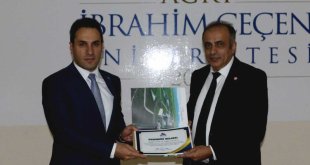 Ağrı İbrahim Çeçen Üniversitesi'nde "Bilim İnsanının Çantası 1" Semineri Düzenlendi