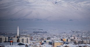 Doğu Anadolu'da soğuk hava, kar ve tipi etkili oluyor