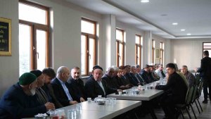 Ağrı'da trafik kazasında 5 yaşındaki çocuk hayatını kaybetti