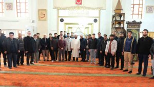 "Cumartesi Günü Sabah Namazı ve Gençlik Buluşması" programları Camii Kebir Camii'nde başladı