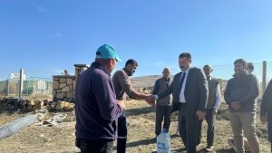 Diyadin'de köy yolları yeni görünüme kavuşuyor