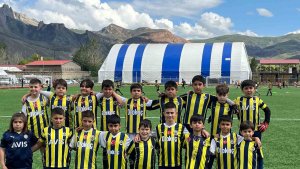 Kars'tan 2 sporcu Fenerbahçe seçmelerine gidiyor