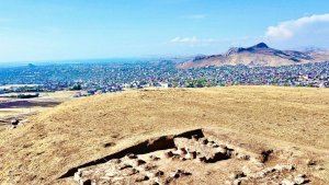 Kevenli Kalesi'nde Urartular'a ait 42 dev küp ilk kez gün yüzüne çıkarıldı