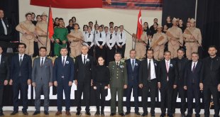 Büyük Önder Atatürk, Hakkari'nin ilçelerinde törenlerle anıldı