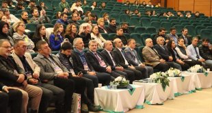 Kars'ta düzenlenen 7. Uluslararası Avrasya Spor Eğitim ve Toplum Kongresi başladı