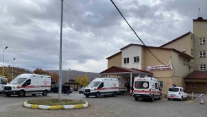 Kamyonet şarampole yuvarlandı: 5 yaralı