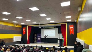 Ağrı'da vatandaşlara siber güvenlik eğitimi verildi