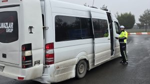 Ağrı'da öğrencilerin güvenli ve konforlu ulaşımı için servisler denetleniyor