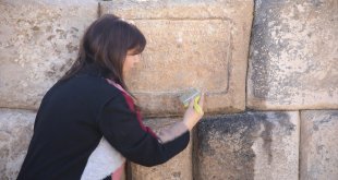 Van'daki antik kent kalıntısında drenaj kanalları ve kitabeler ortaya çıkarıldı