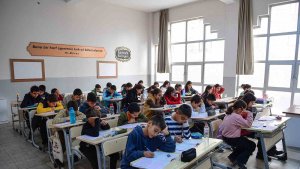 Malatya'da öğrencilere ödüllü deneme sınavı