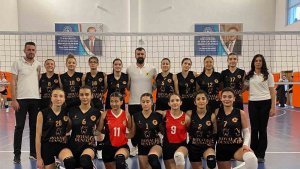Malatya'da genç kızlar voleybol şampiyonları belli oldu