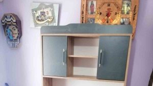 Akyaka'daki öğrencilere çalışma masası ve kitaplık hediye edildi