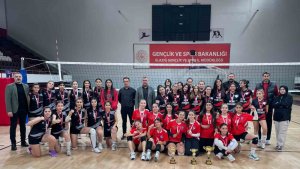 Yıldız Kız Yerel Lig'de şampiyon Elazığ Voleybol Akademi oldu
