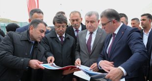 Gençlik ve Spor Bakanı Bak, Van'da gençlerle buluştu: