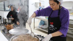 Ağrı'da aileler yöresel lezzetlerde hünerlerini sergiledi