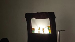 "Karagöz'' Çıldırda öğrencilerle buluştu