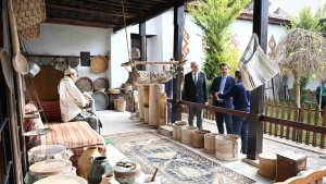 Tarihin izleri Poyraz Konağı'nda canlanıyor