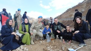 Şehit öğretmenler anısına hatıra ormanı oluşturuldu