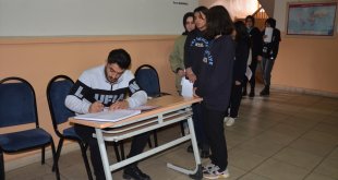 Muş'ta öğrencilere skolyoz taraması yapıldı