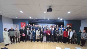 Erzurum'da 'Nesilden nesile öğretmen buluşması'