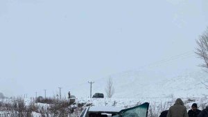 Tatvan'da trafik kazası: 4 yaralı
