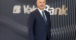 Vakıfbank'tan 870 milyon dolarlık sürdürülebilirlik temalı sendikasyon kredisi