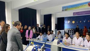 Arpaçay'da Fen Bilimleri Laboratuarı ve Zeka Oyunları sınıfı açıldı