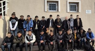 Van'da 20 düzensiz göçmen yakalandı