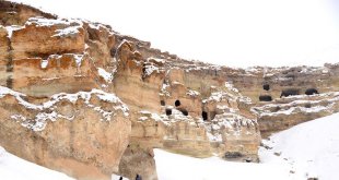 Diyadin'in saklı cenneti; Meya mağaraları