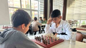 Santranç turnuvasında dereceye girenler belli oldu