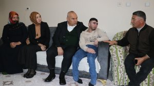 Ağrı'da yürütülen eğitim projeleri öğrenciyi okulla, öğretmeni veliyle buluşturuyor