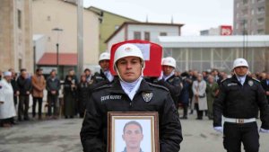 Muş'ta vefat eden polis memuru için cenaze töreni düzenlendi