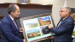 Belediye Başkanı Çiçek, Yeniden Refah Partisi'nden istifa etti