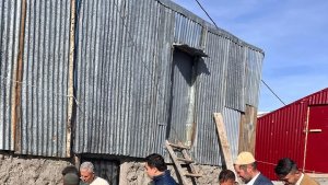 Adaklı Kaymakamı Çelik, vatandaşlarla bir araya geldi