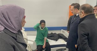 Muş'ta öğretmenleri taşıyan minibüsün devrilmesi sonucu 9 kişi yaralandı